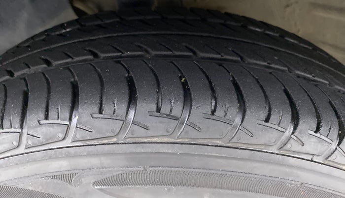 2020 Maruti New Wagon-R VXI 1.0, Petrol, Manual, 16,258 km, Left Front Tyre Tread