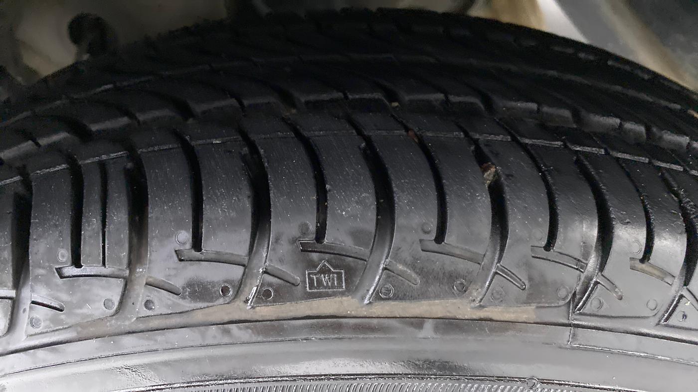 2020 Maruti New Wagon-R VXI 1.0, Petrol, Manual, 16,258 km, Right Front Tyre Tread
