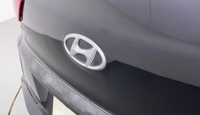 2016 Hyundai Creta E PLUS 1.6 PETROL, Petrol, Manual, 95,667 km, Dicky (Boot door) - Slightly dented