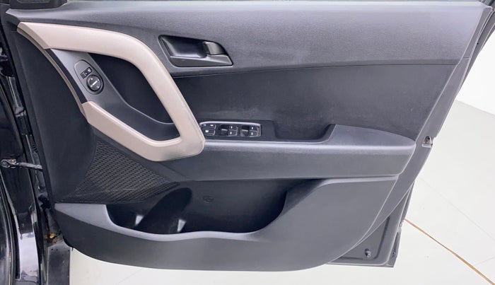 2016 Hyundai Creta E PLUS 1.6 PETROL, Petrol, Manual, 95,667 km, Driver Side Door Panels Control