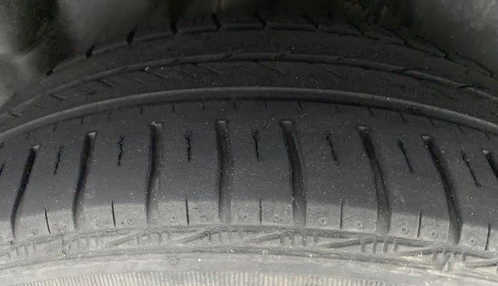 2013 Volkswagen Polo HIGHLINE1.2L PETROL, Petrol, Manual, 83,063 km, Right Rear Tyre Tread