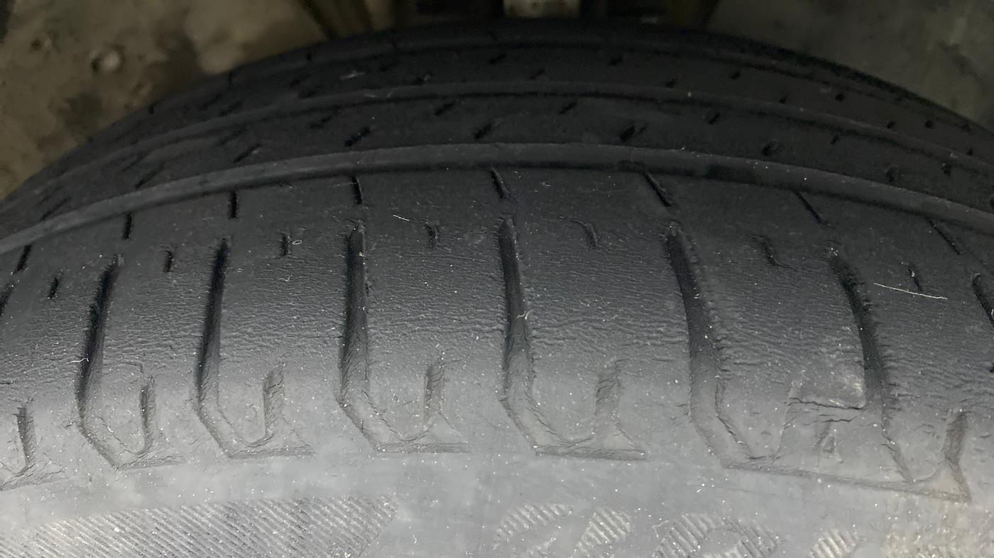 2013 Volkswagen Polo HIGHLINE1.2L PETROL, Petrol, Manual, 83,063 km, Right Front Tyre Tread