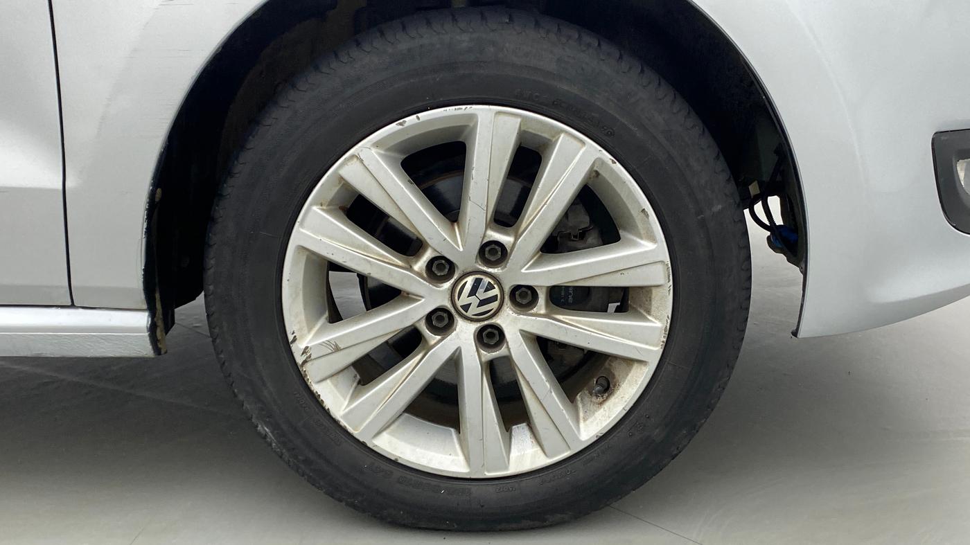 2013 Volkswagen Polo HIGHLINE1.2L PETROL, Petrol, Manual, 83,063 km, Right Front Wheel
