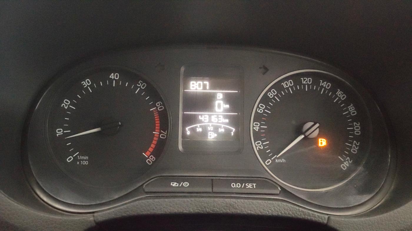 2017 Skoda Rapid AMBITION 1.6 MPI MT, Petrol, Manual, 43,118 km, Odometer Image