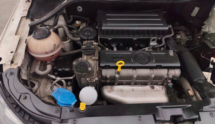 2017 Skoda Rapid AMBITION 1.6 MPI MT, Petrol, Manual, 43,118 km, Engine View - Right