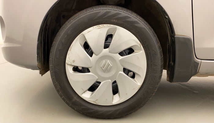 2015 Maruti Celerio ZXI, Petrol, Manual, 95,115 km, Left Front Wheel