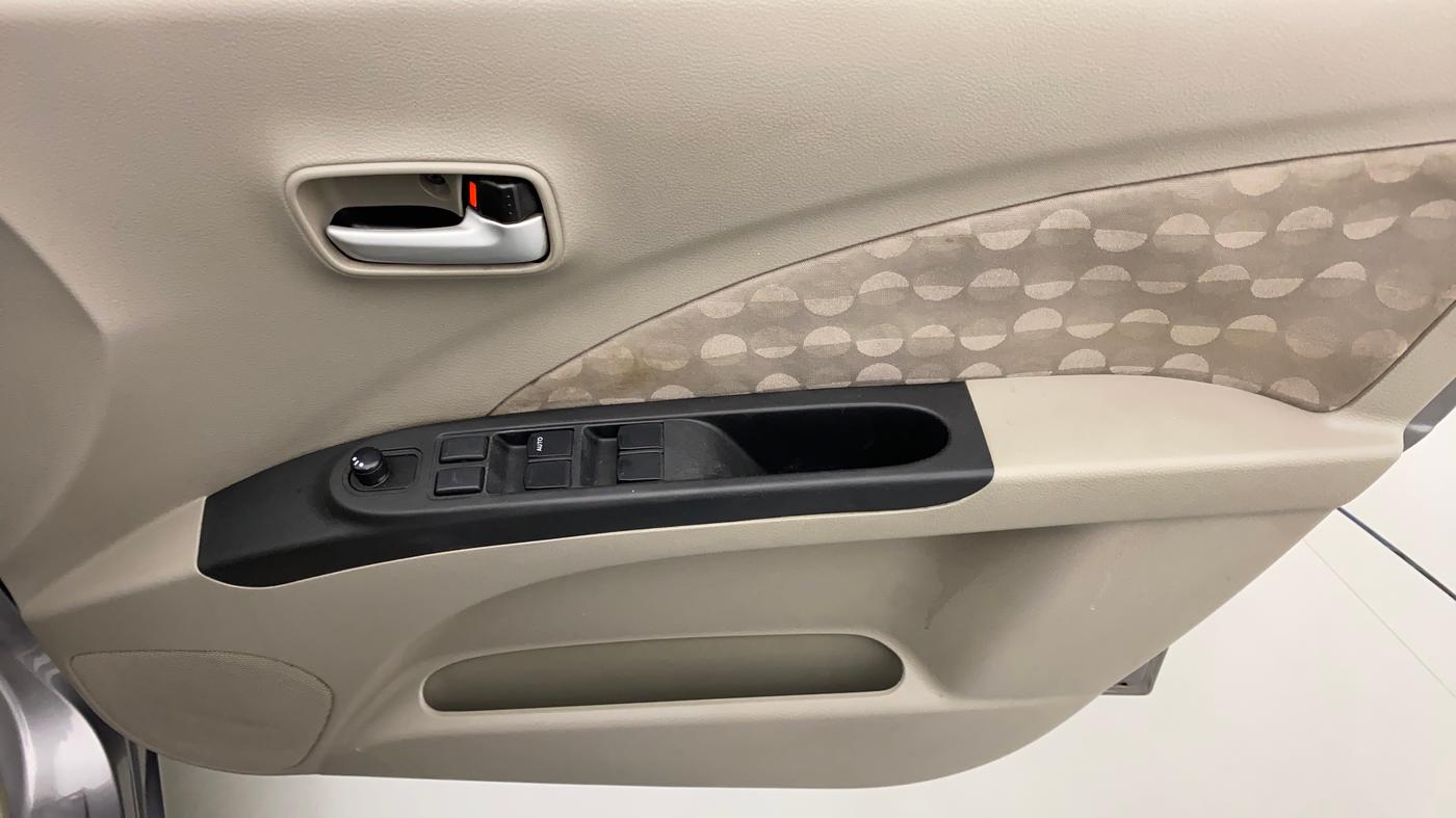 2015 Maruti Celerio ZXI, Petrol, Manual, 95,115 km, Driver Side Door Panels Control