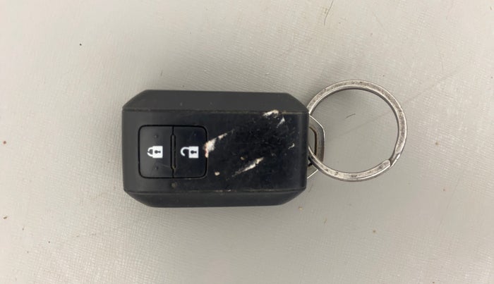 2020 Toyota Glanza G, Petrol, Manual, 69,703 km, Key Close Up