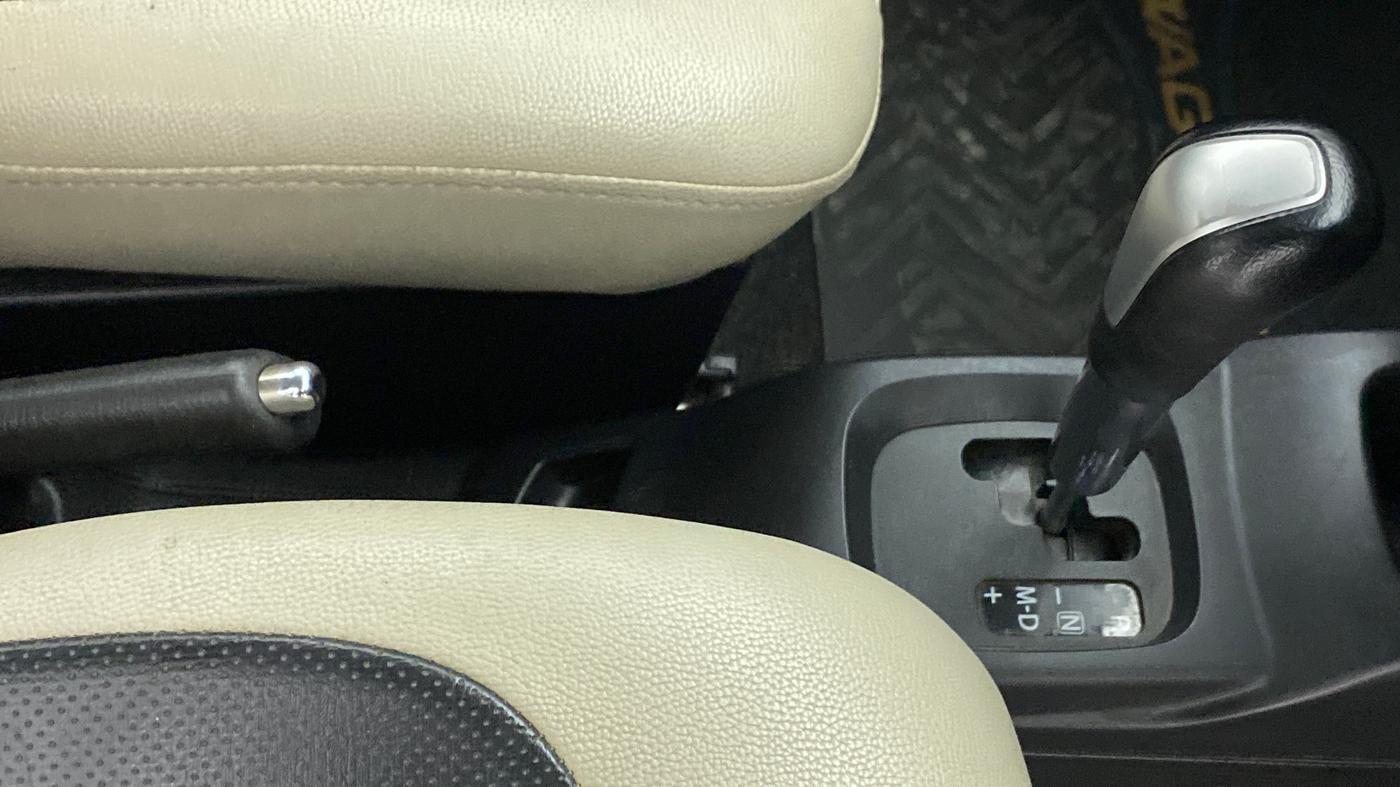 2018 Maruti Wagon R 1.0 VXI AMT, Petrol, Automatic, 72,937 km, Gear Lever