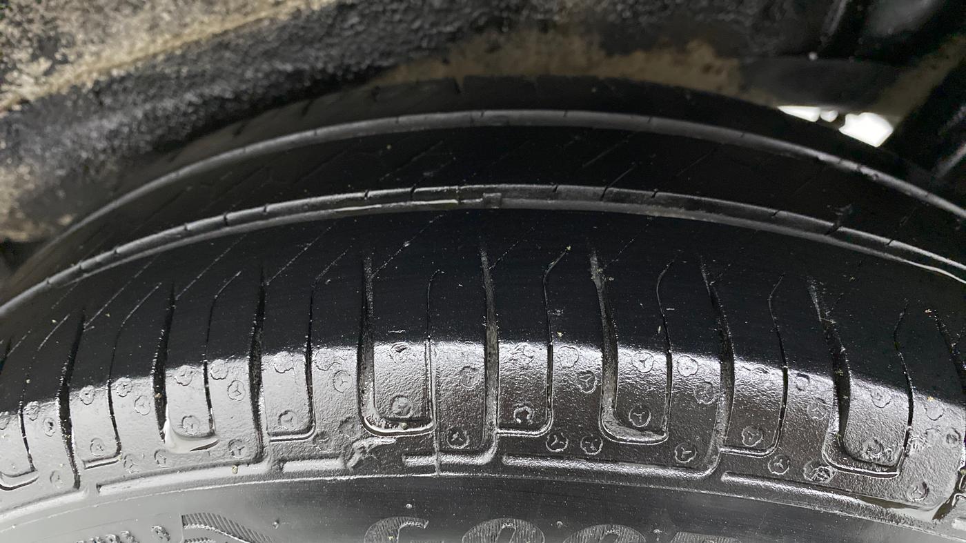 2018 Maruti Wagon R 1.0 VXI AMT, Petrol, Automatic, 72,937 km, Left Rear Tyre Tread