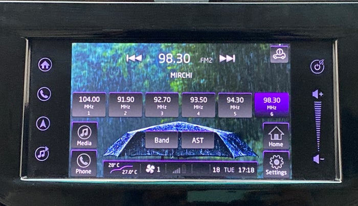 2020 Mahindra MARAZZO M8 8 STR, Diesel, Manual, 24,510 km, Infotainment System