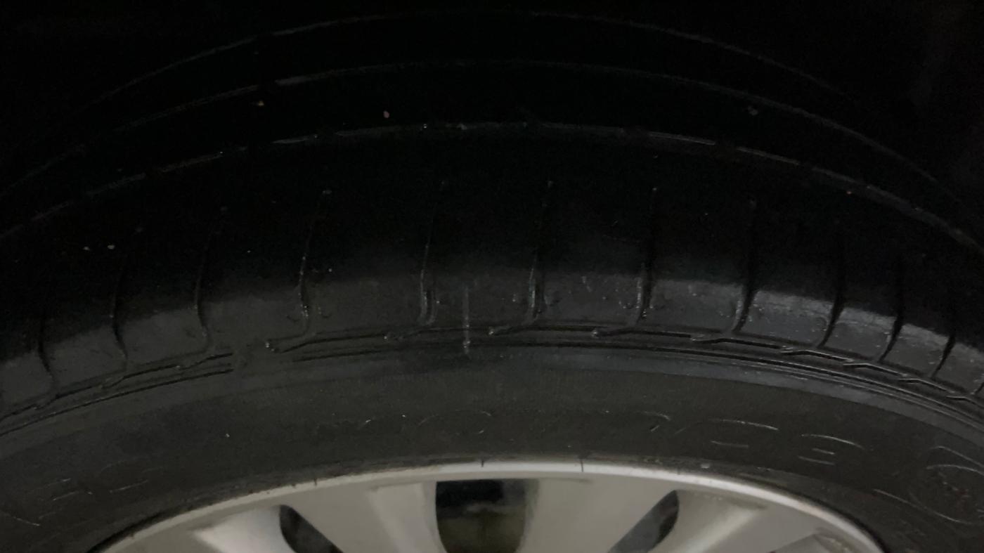 2022 Maruti Ciaz ZETA AT 1.5  SHVS PETROL, Petrol, Automatic, 58,097 km, Right Rear Tyre Tread