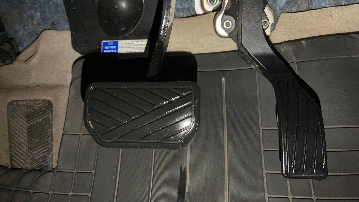 2022 Maruti Ciaz ZETA AT 1.5  SHVS PETROL, Petrol, Automatic, 58,097 km, Pedals