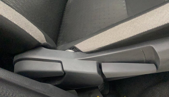 2022 Nissan MAGNITE XV TURBO CVT, Petrol, Automatic, 21,985 km, Driver Side Adjustment Panel