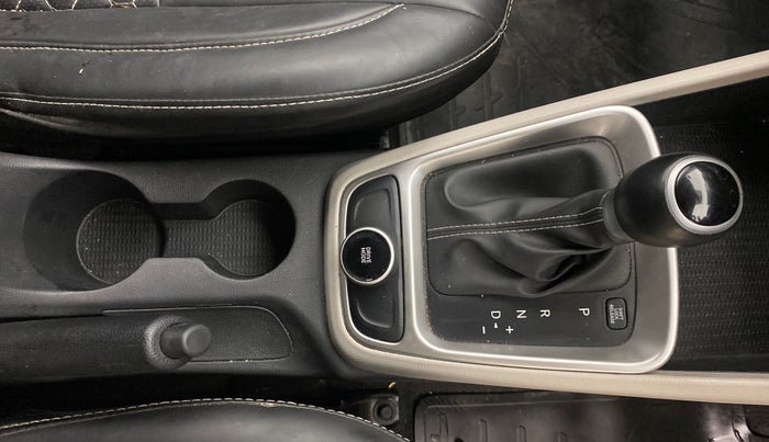 2022 Hyundai VENUE S (O) 1.0 Turbo Petrol DCT, Petrol, Automatic, 20,476 km, Gear Lever