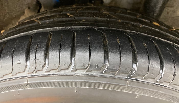 2022 Hyundai VENUE S (O) 1.0 Turbo Petrol DCT, Petrol, Automatic, 20,476 km, Left Rear Tyre Tread