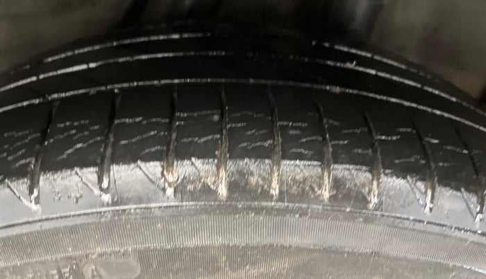 2016 Honda BR-V 1.5L I-VTEC VX, Petrol, Manual, 64,714 km, Left Rear Tyre Tread