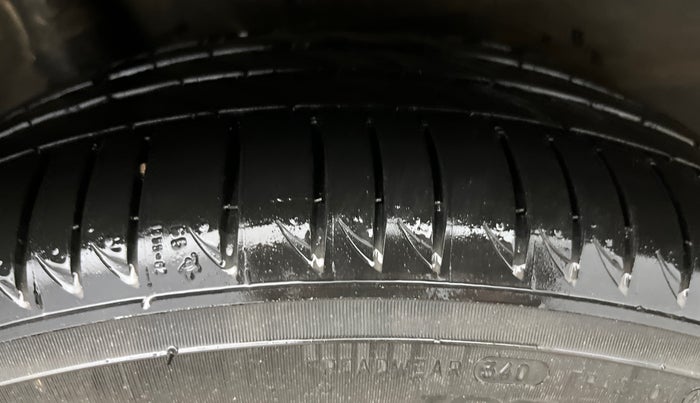 2016 Honda BR-V 1.5L I-VTEC VX, Petrol, Manual, 64,714 km, Right Rear Tyre Tread