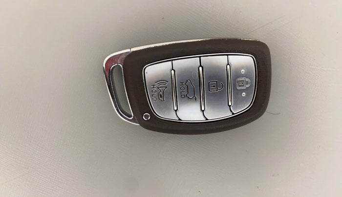 2022 Hyundai NEW I20 N LINE N8 1.0 TURBO GDI IMT DUAL TONE, Petrol, Manual, 48,662 km, Key Close Up