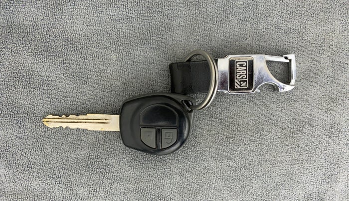2014 Maruti Swift Dzire VXI, Petrol, Manual, 82,046 km, Key Close Up