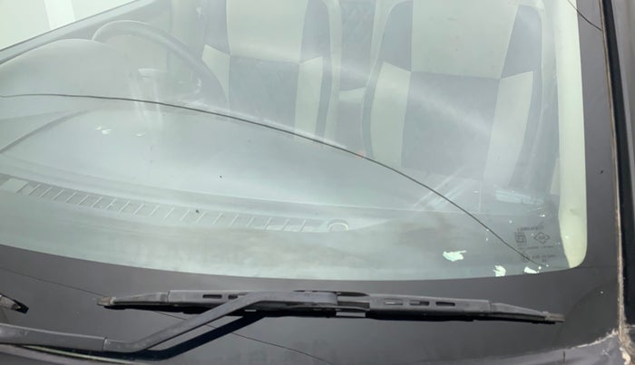 2014 Maruti Swift Dzire VXI, Petrol, Manual, 82,046 km, Front windshield - Minor spot on windshield