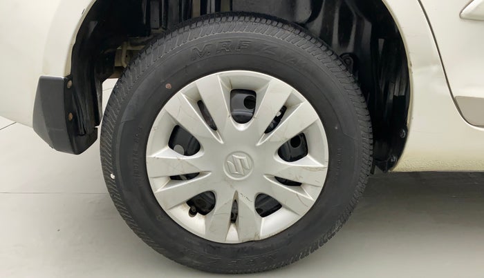 2014 Maruti Swift Dzire VXI, Petrol, Manual, 82,046 km, Right Rear Wheel