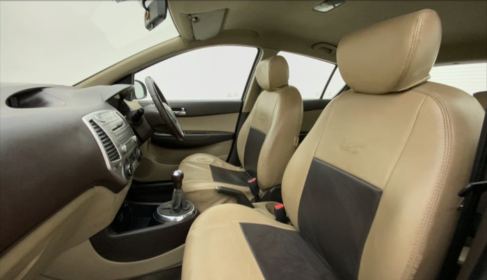 2010 Hyundai i20 ASTA 1.2, Petrol, Manual, 49,915 km, Right Side Front Door Cabin