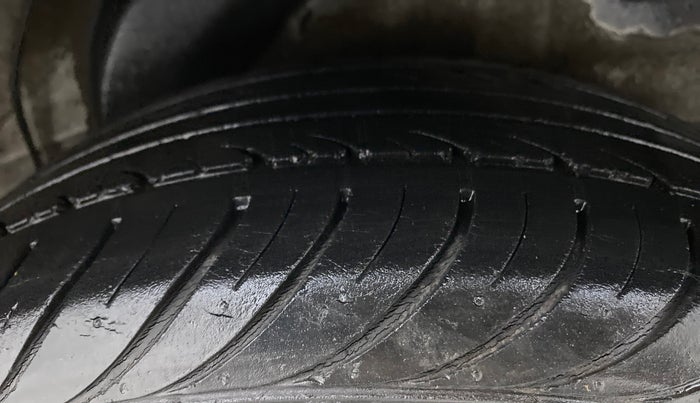 2010 Hyundai i20 ASTA 1.2, Petrol, Manual, 49,915 km, Left Rear Tyre Tread