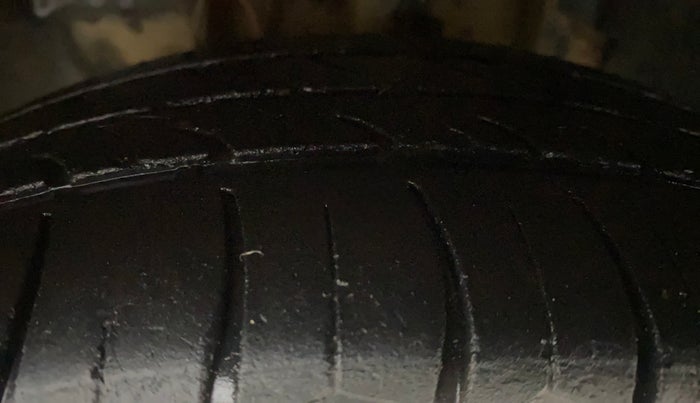 2021 Tata Tiago XZ PLUS PETROL, Petrol, Manual, 79,298 km, Left Front Tyre Tread