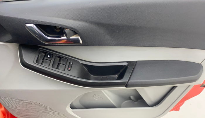 2021 Tata Tiago XZ PLUS PETROL, Petrol, Manual, 79,298 km, Driver Side Door Panels Control