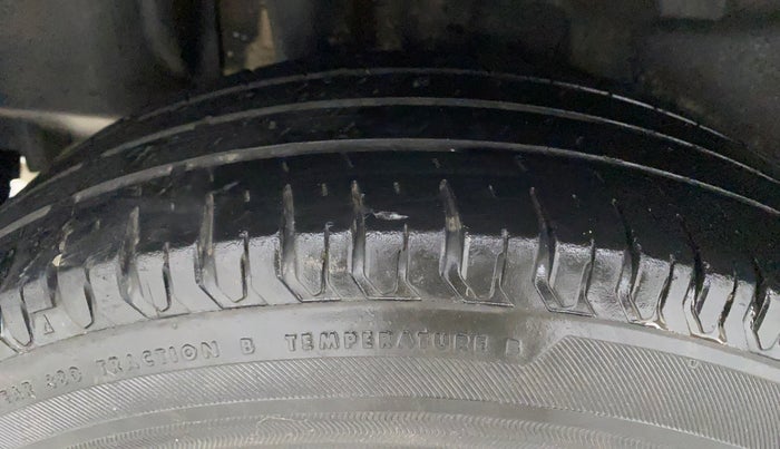 2020 Maruti Swift VXI AMT, Petrol, Automatic, 44,709 km, Right Rear Tyre Tread