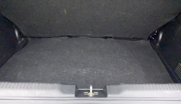 2020 Maruti Swift VXI AMT, Petrol, Automatic, 44,709 km, Boot Inside