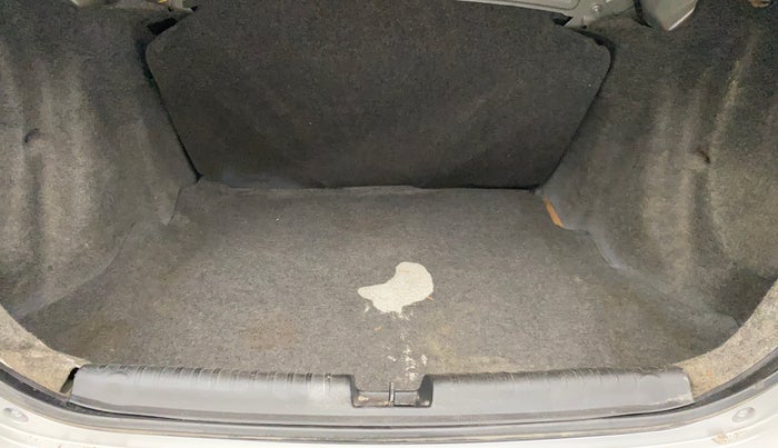 2014 Honda Amaze 1.2L I-VTEC EX, Petrol, Manual, 57,011 km, Boot Inside