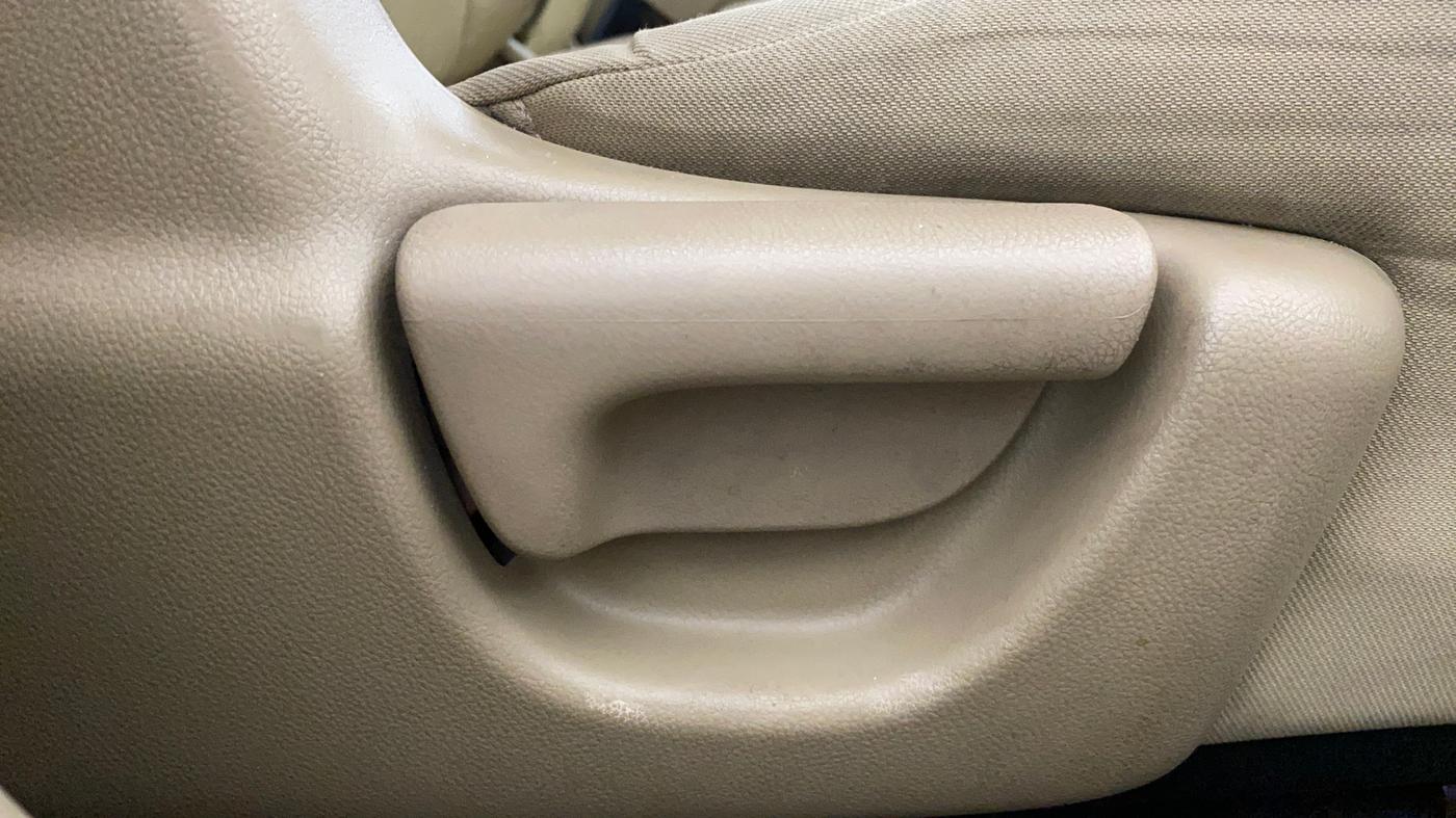 2014 Honda Amaze 1.2L I-VTEC EX, Petrol, Manual, 57,011 km, Driver Side Adjustment Panel