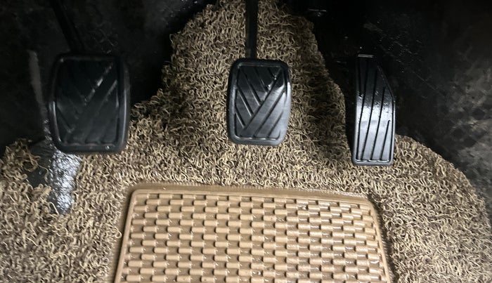 2019 Maruti Baleno SIGMA PETROL 1.2, Petrol, Manual, 54,425 km, Pedals