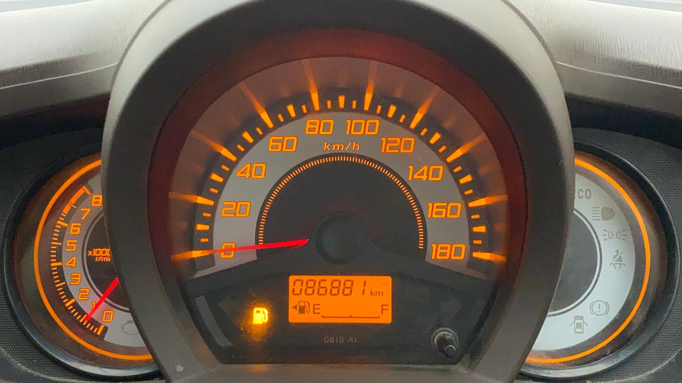 2014 Honda Brio S MT, Petrol, Manual, 86,881 km, Odometer Image
