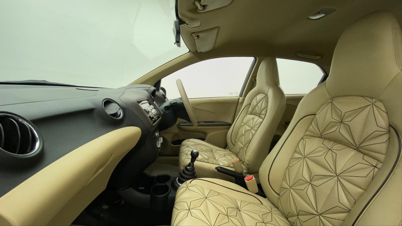 2014 Honda Brio S MT, Petrol, Manual, 86,881 km, Right Side Front Door Cabin