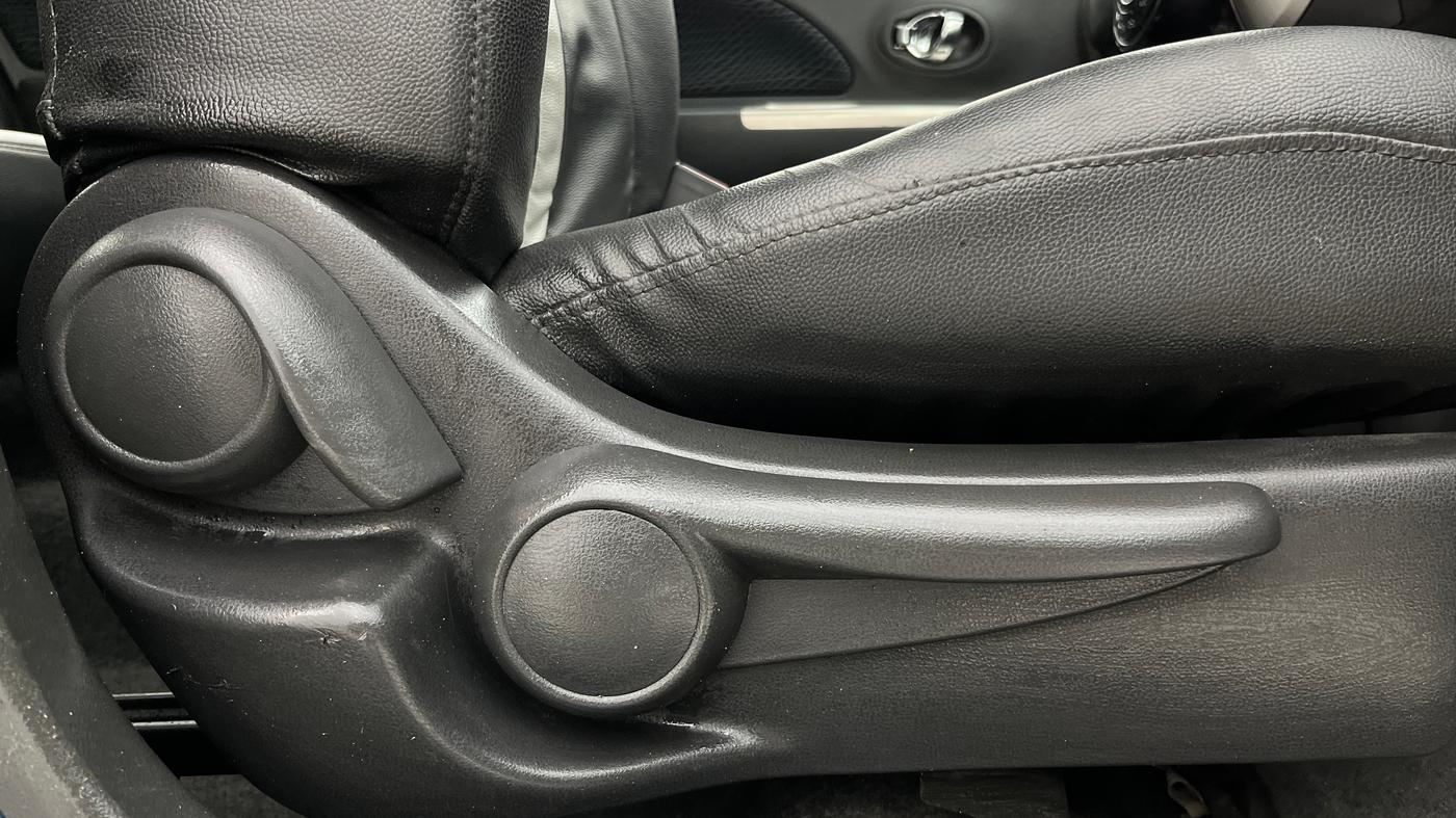 2018 Nissan Micra XV CVT, Petrol, Automatic, 46,713 km, Driver Side Adjustment Panel