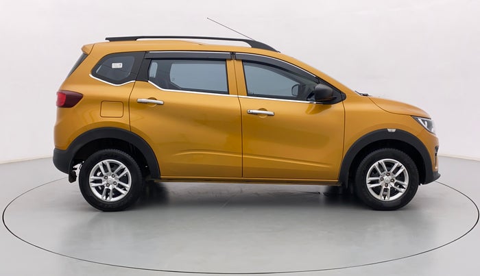 2022 Renault TRIBER RXL MT, Petrol, Manual, 5,303 km, Right Side View
