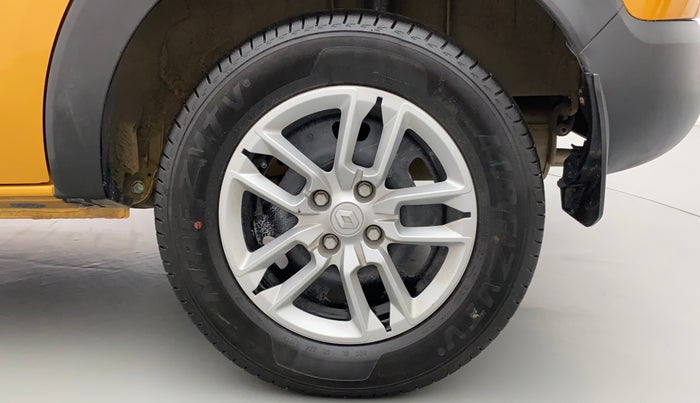 2022 Renault TRIBER RXL MT, Petrol, Manual, 5,303 km, Left Rear Wheel