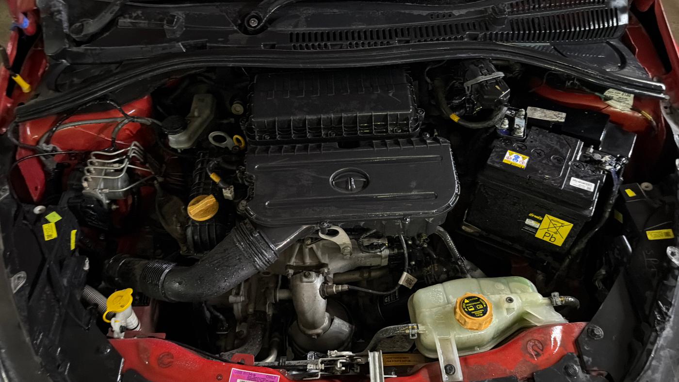 2020 Tata Tiago XZA PLUS PETROL, Petrol, Automatic, 68,884 km, Engine View