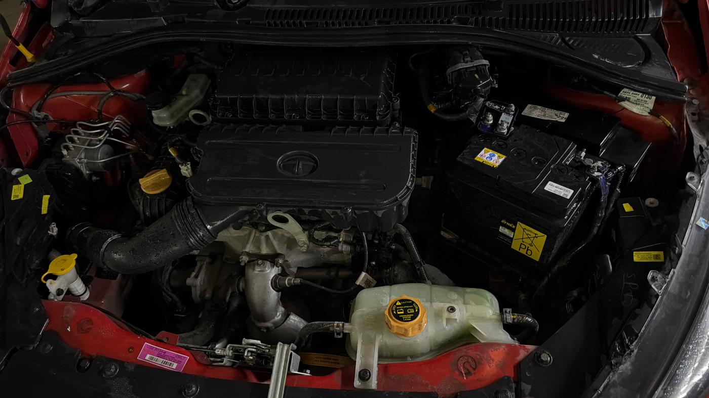 2020 Tata Tiago XZA PLUS PETROL, Petrol, Automatic, 68,884 km, Engine View - Left