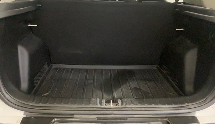 2022 KIA SONET HTE 1.2, Petrol, Manual, 41,280 km, Boot Inside