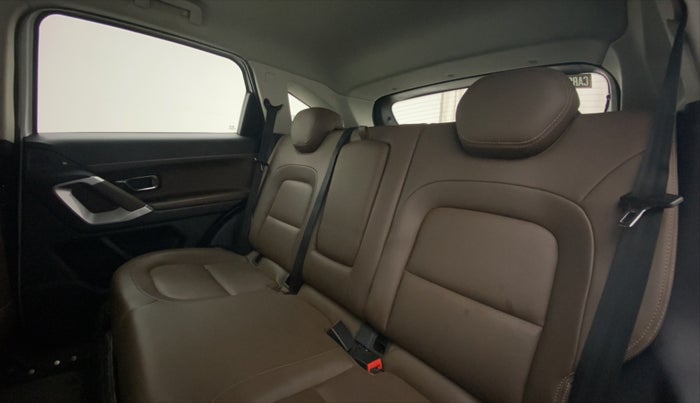 2019 Tata Harrier XZ 2.0L, Diesel, Manual, 53,051 km, Right Side Rear Door Cabin