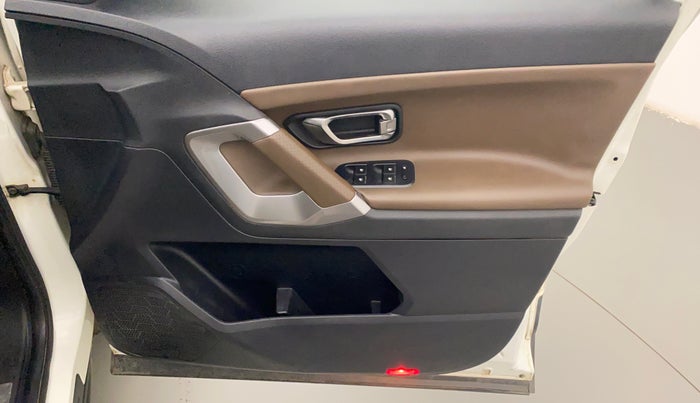 2019 Tata Harrier XZ 2.0L, Diesel, Manual, 53,051 km, Driver Side Door Panels Control