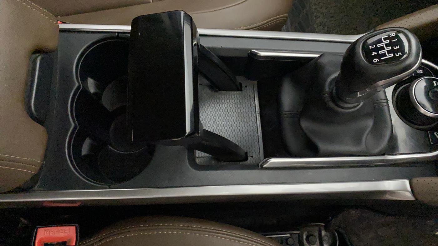 2019 Tata Harrier XZ 2.0L, Diesel, Manual, 53,051 km, Gear Lever