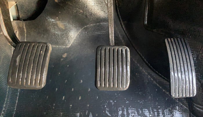 2014 Hyundai i10 MAGNA 1.1, CNG, Manual, 91,829 km, Pedals