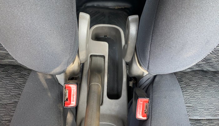 2014 Hyundai i10 MAGNA 1.1, CNG, Manual, 91,829 km, Driver Side Adjustment Panel