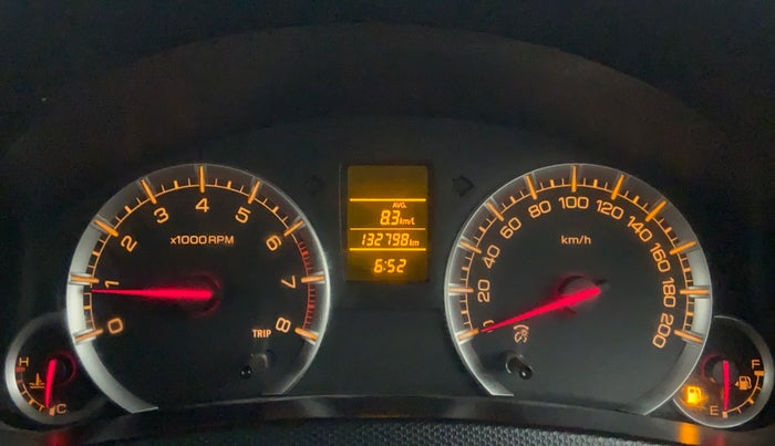 2015 Maruti Swift VXI D, CNG, Manual, 1,33,652 km, Odometer Image