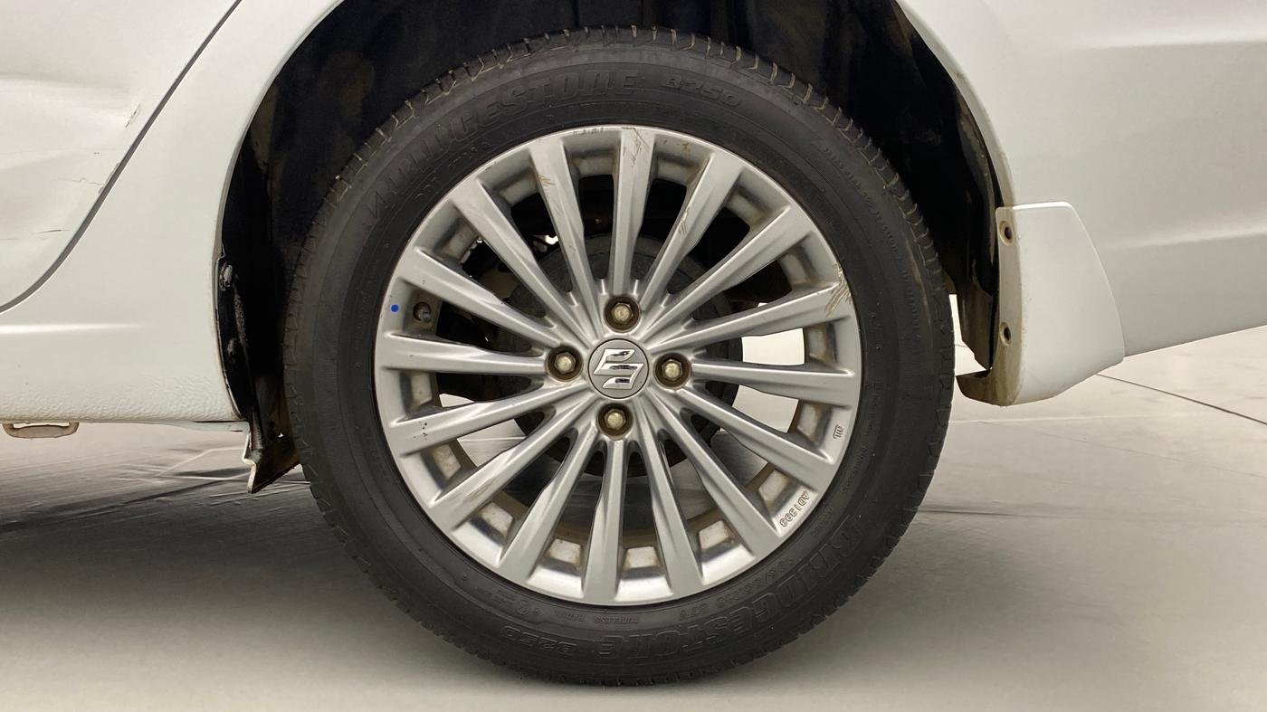 2015 Maruti Ciaz ZDI+ SHVS, Diesel, Manual, 87,122 km, Left Rear Wheel
